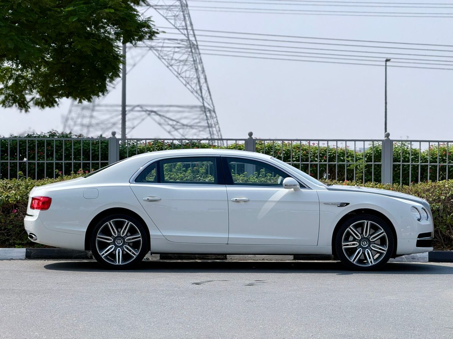 Gallery image of  {"id":482,"name":"Flying Spur","company_id":8,"type_id":8,"created_at":"2025-02-06T17:53:17.000000Z","updated_at":"2025-02-06T17:53:17.000000Z"}